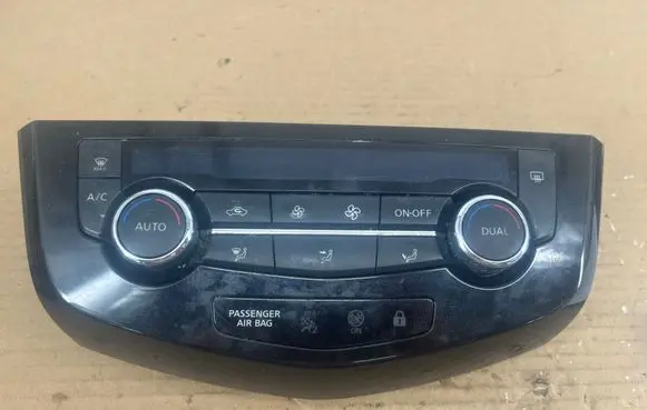 Nissan Qashqai J12 Climate control unit 275004EA0A T907770D