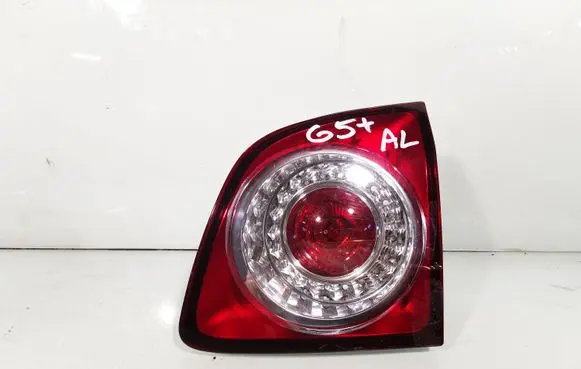 Volkswagen Golf Plus Tailgate rear/tail lights 5M0945094L