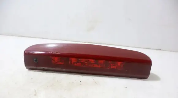 Opel Corsa E Third/center stoplight 