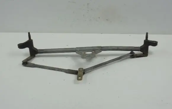 Front wiper linkage