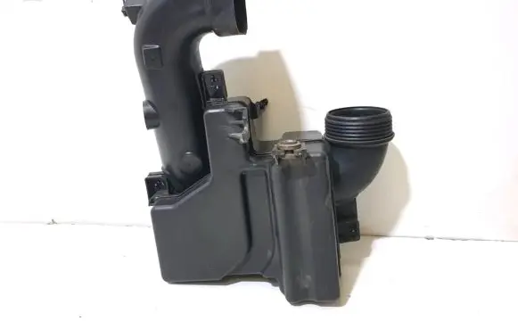 Hyundai i40 Other engine bay part 282203Z300