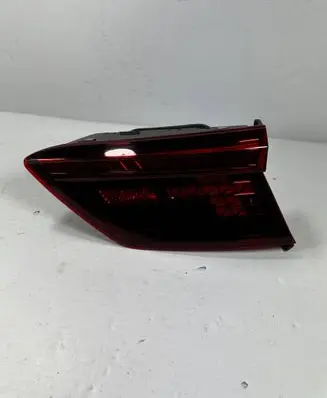 Volkswagen Tiguan Tailgate rear/tail lights 5NA945308D