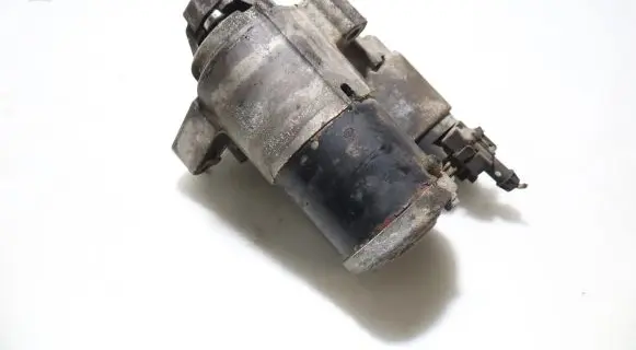 Peugeot 508 Starter motor M000T32271