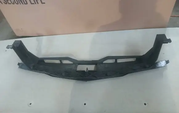 Mercedes-Benz CLS C218 X218 Top upper radiator support slam panel A2186200015