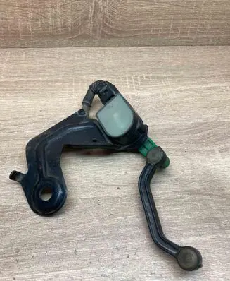 Audi A6 S6 C6 4F Headlight/headlamp level sensor 4F0907503 4F0616571J