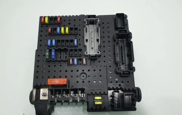 Volvo XC90 Fuse module 31314469