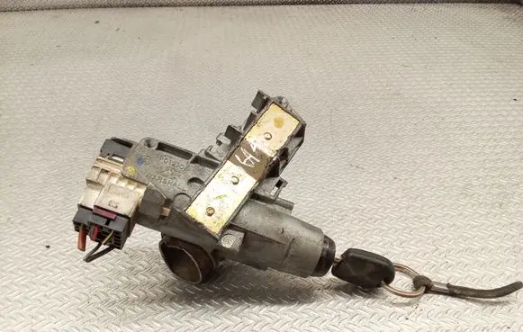 Ford Galaxy Ignition lock P012106