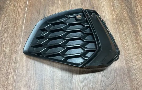 Audi A3 8Y Front bumper lower grill 8Y0807681B