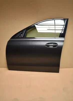 Mercedes-Benz C W206 Front door 5556655