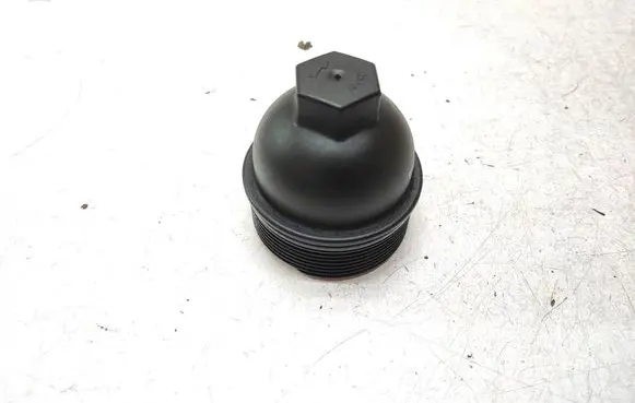 BMW 5 E60 E61 Oil filter cover 