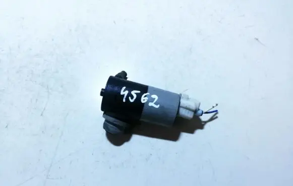 Toyota Auris 150 Windscreen/windshield washer pump