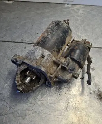 Audi A4 S4 B5 8D Starter motor 25286