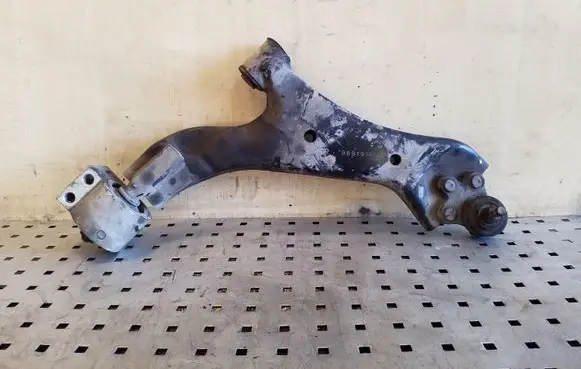 Chevrolet Captiva Front lower control arm/wishbone 96819162