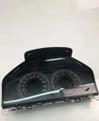 Volvo V70 Speedometer (instrument cluster) 31254535AA