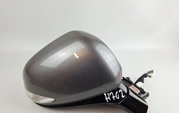 Hyundai Santa Fe Front door electric wing mirror E13049812 E13049813