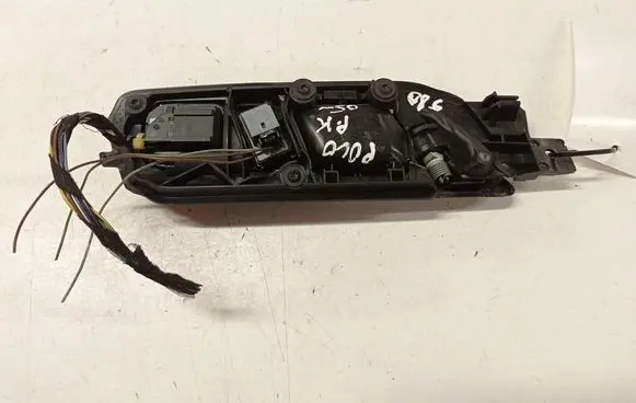 Volkswagen Polo IV 9N3 Front door interior handle 6Q1837247G