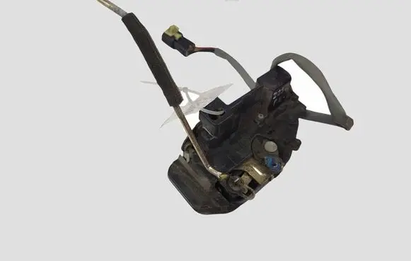 KIA Carens II Front door lock