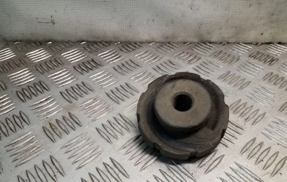 Audi Q5 SQ5 Rear coil spring rubber mount 8K0512149B