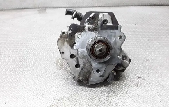 Volvo S60 Fuel injection high pressure pump 0445010043