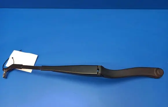 Mercedes-Benz E W212 Front wiper blade arm A2128201444