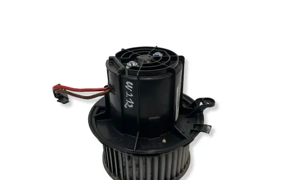 Mercedes-Benz E W212 Heater fan/blower V2419002 W204LL2
