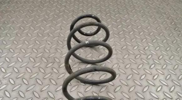 Mercedes-Benz A W176 Rear coil spring