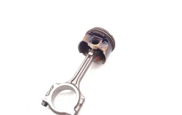 Nissan Qashqai Piston with connecting rod HR13DDT