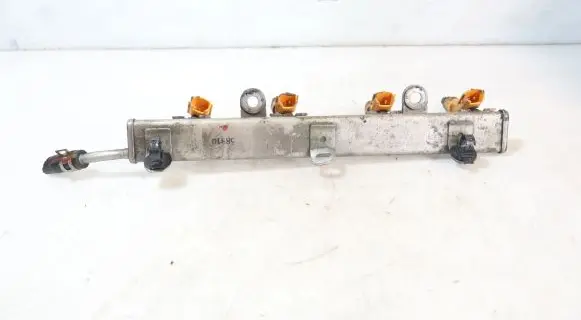 Suzuki Swift II Fuel main line pipe