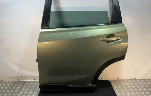 Subaru Forester SK Rear door