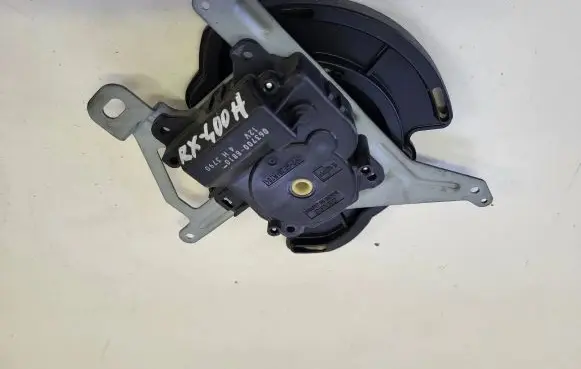 Lexus RX 330 - 350 - 400H A/C air flow flap actuator/motor 0637008810