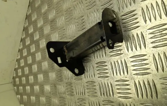 Nissan Juke II F16 Other center console (tunnel) element 561100277R