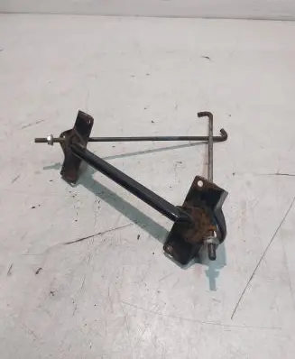 Mitsubishi Outlander Battery bracket 