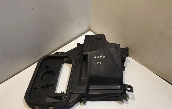 Audi A4 S4 B7 8E 8H Fuse box cover 8E1907355D