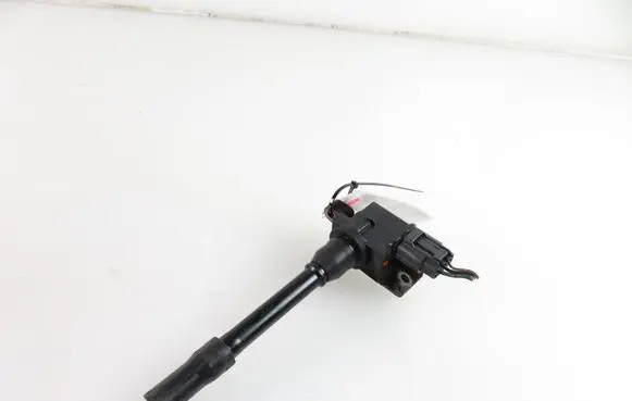Mitsubishi Carisma High voltage ignition coil FK0138