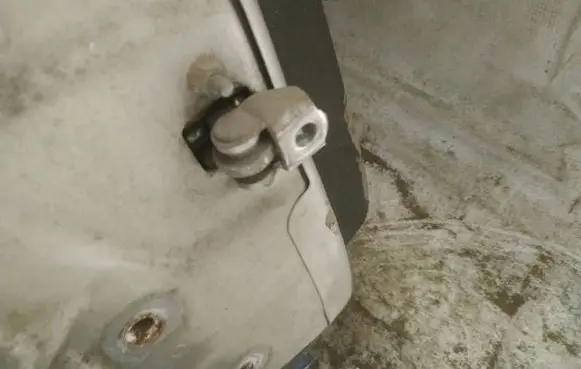 Opel Vectra C Rear door check strap stopper 