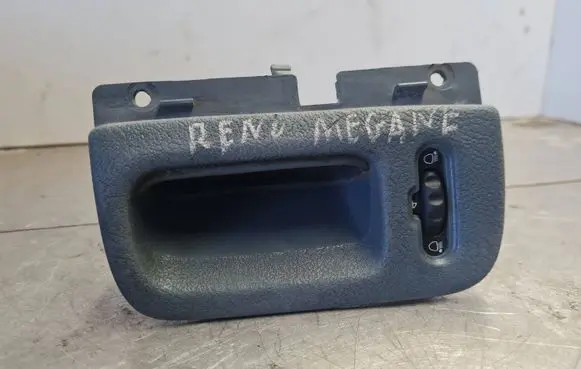 Renault Megane I Headlight level height control switch 7700416949