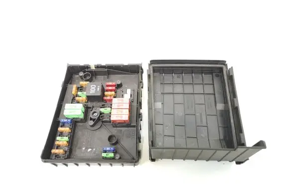 Skoda Octavia Mk2 (1Z) Fuse module 1K0937125A 1K0937132F 7M0951253A
