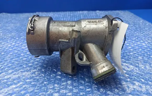 Mercedes-Benz E W211 EGR valve A6460900054 172509037