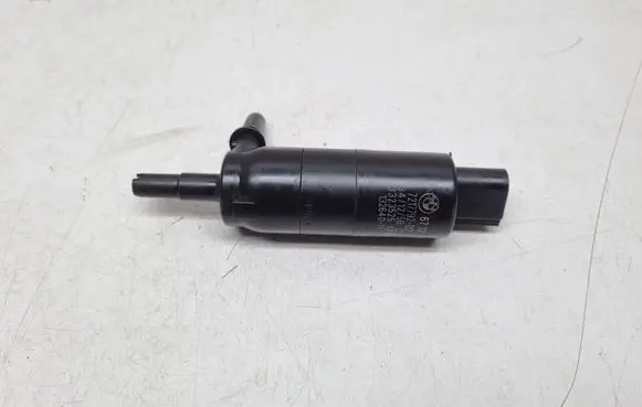 BMW 5 F10 F11 Headlight washer pump 7217792 67127217792