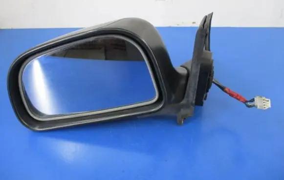 Mitsubishi Colt Front door electric wing mirror
