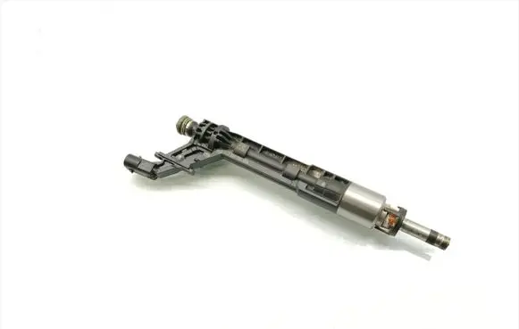 Audi A5 Fuel injector 06M906036K 0261500268 06M906A01