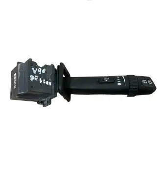 Volvo XC70 Wiper control stalk 30768101 05W35D