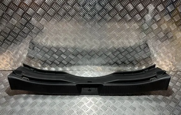 Nissan Qashqai J12 Trunk/boot sill cover protection PU19780