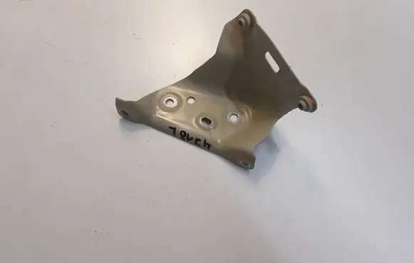 Skoda Kamiq Fender mounting bracket 658821227A