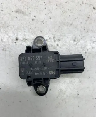 Audi A3 S3 A3 Sportback 8P Airbag deployment crash/impact sensor 8P0955557