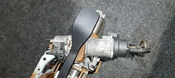 Volkswagen Polo IV 9N3 Ignition lock