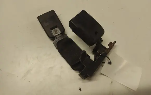Renault Laguna II Middle seatbelt buckle (rear) 6002759AA 0471192F9