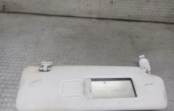 Sun visor