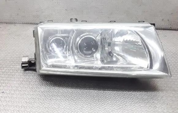 Skoda Octavia Mk1 (1U) Headlight/headlamp 1307329069