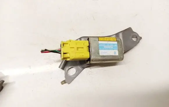 Lexus RX 300 Airbag deployment crash/impact sensor 8983348020 1879001730